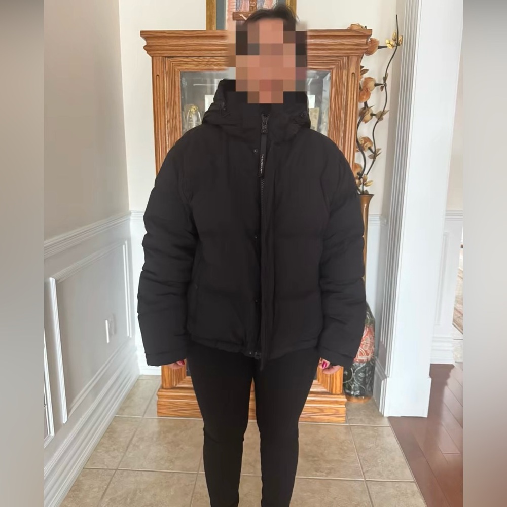 Aritzia Superpuff shorty jacket